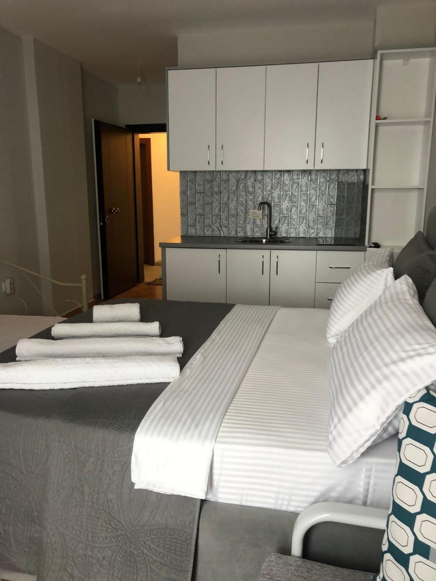 Apartament Raci Shëngjin Exteriör bild