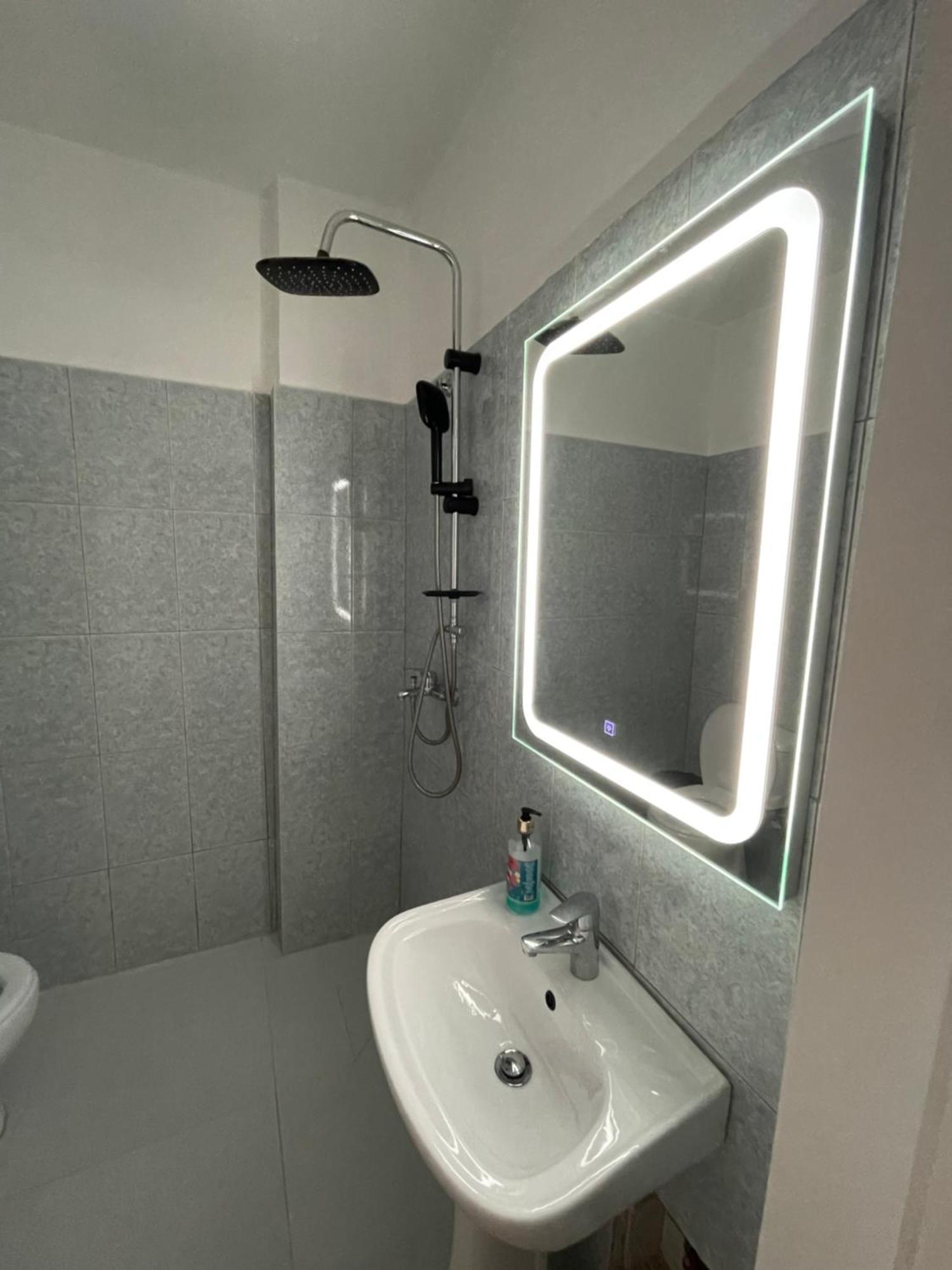Apartament Raci Shëngjin Exteriör bild